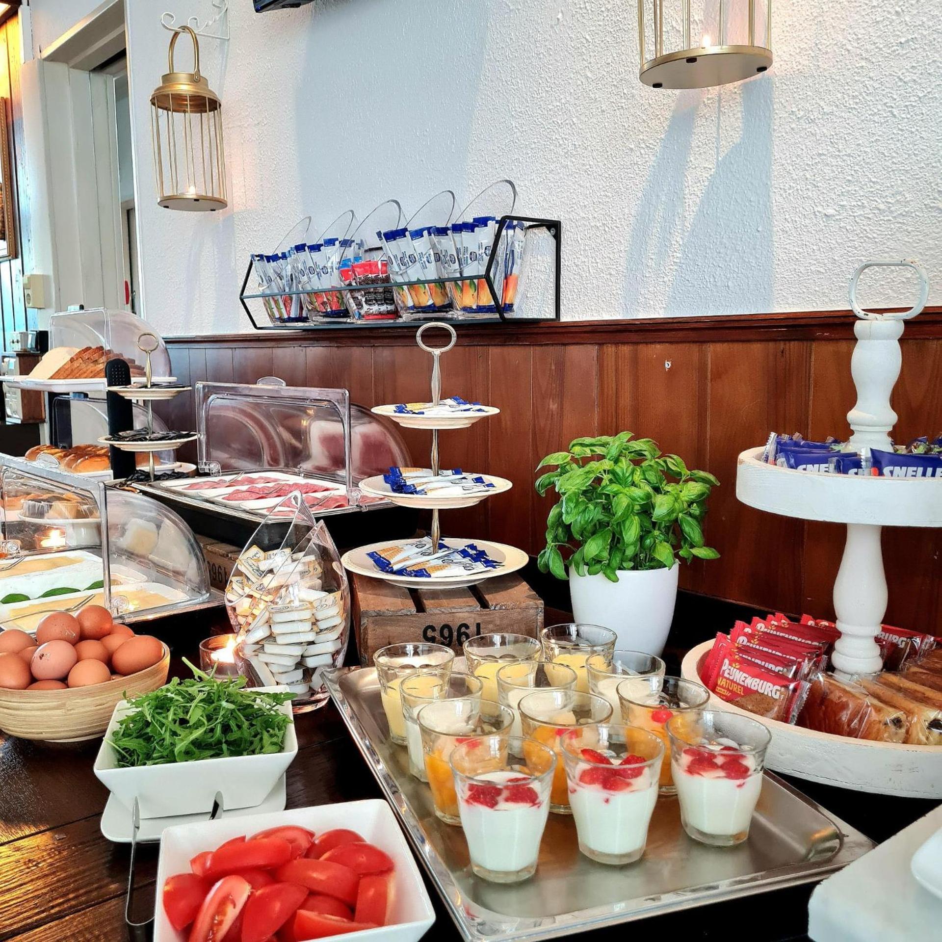 Hotel 'T Witte Huys Scheveningen Den Haag Ngoại thất bức ảnh